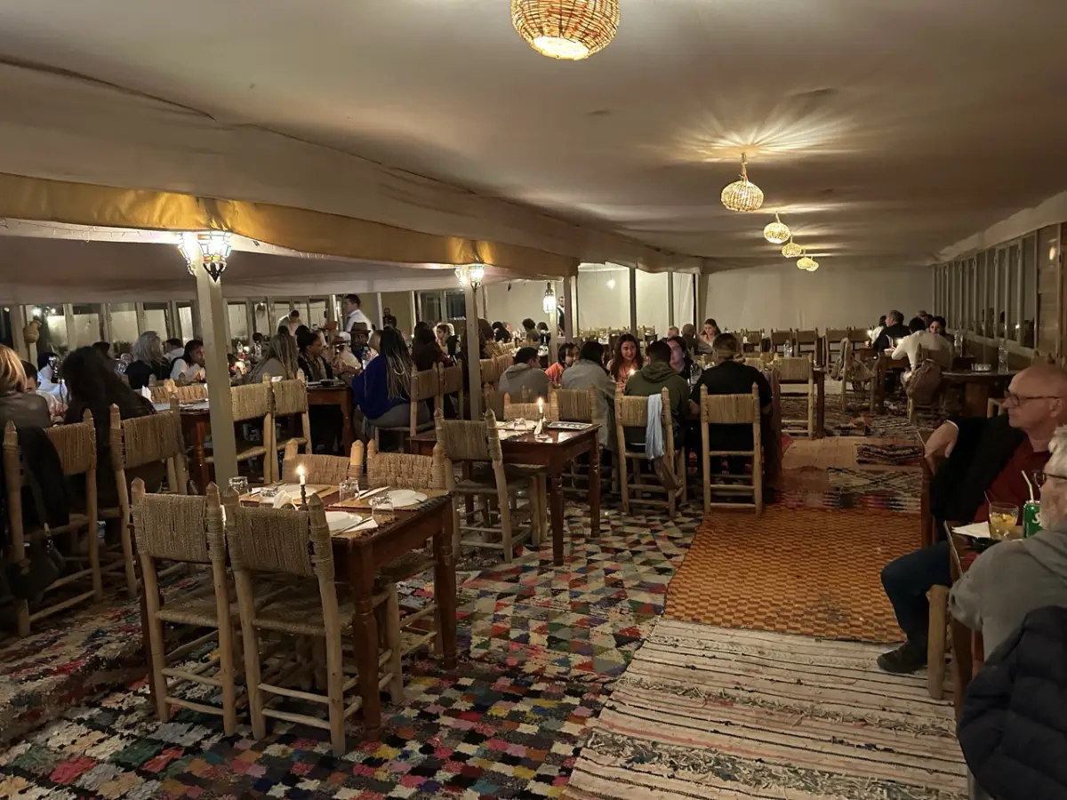 Pack Quad + Dîner-Spectacle + Piscine — Expérience Complète im Agafay Desert